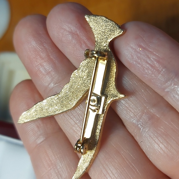 Goldtone Seagull Brooch Pin Bird 1.75" - Picture 3 of 4